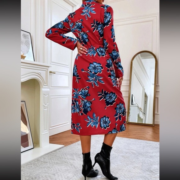 Floral Dress. - Picture 2 of 7